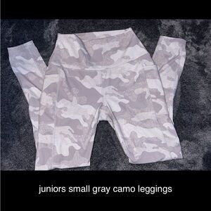 Gray camo leggings size small